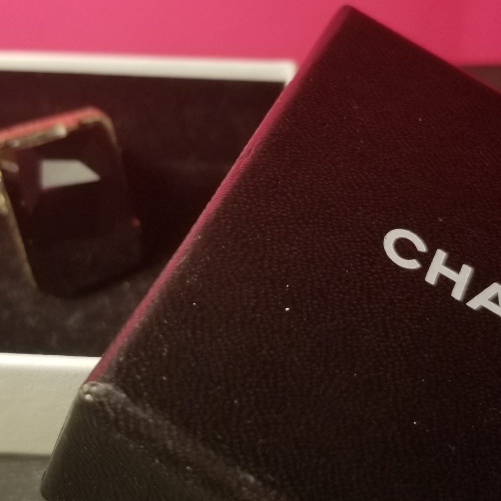 Vintage Chanel cocktail ring w box